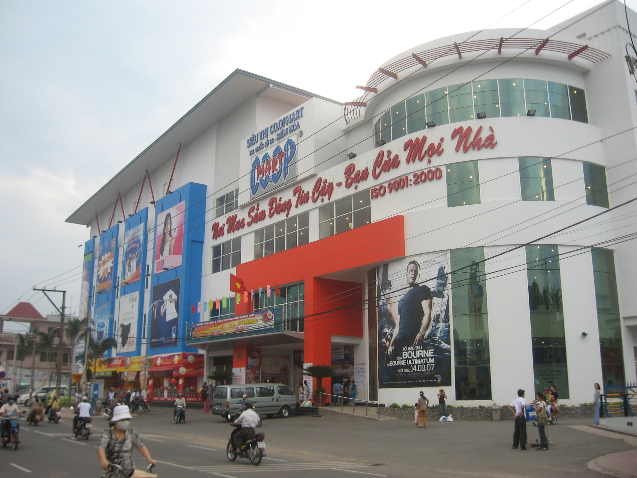 Saigon Co.op Mart - Bien Hoa, Vietnam